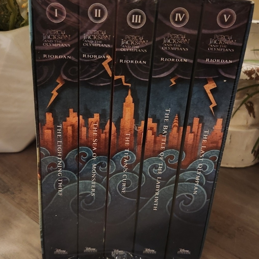 Percy Jackson and the Olympians Book - Picture 2 of 6